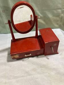 lot 7812 image: 9 12�� x 4 34 inches vanity with mirror sets on dresser