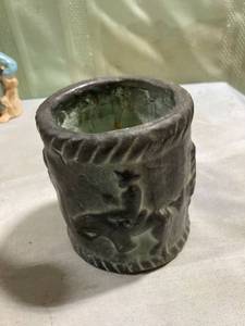 lot 7819 image: 4�� x 4 34�� heavy pot
