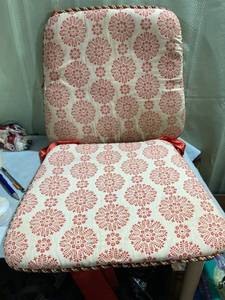 lot 7840 image: 2) chair cushions, 18�� front 14 12 back