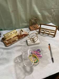 lot 7841 image: Office tools