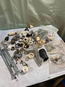 lot 7850 image: Miscellaneous plumbing stuff