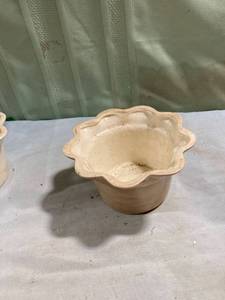 lot 7856 image: 7 inch opening 4�� tall planter
