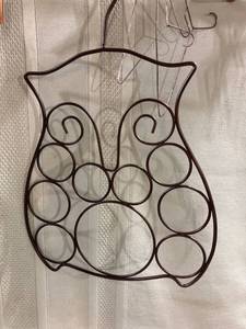 lot 7861 image: owl hanging for scarves 10�� x 15�� counting hook