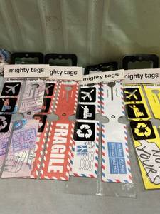 lot 7862 image: 10 recyclable luggage tags each package