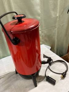 lot 7866 image: 22 cup coffee pot untested