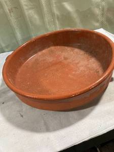 lot 7870 image: 13�� x 3 14�� terra-cotta planter