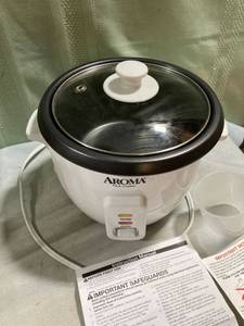 lot 7900 image: Aroma, rice cooker looks new untested