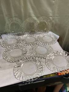 lot 7910 image: 10) 6 14 inch glass dessert plates