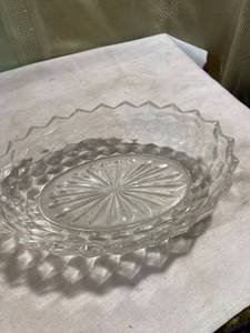 lot 7915 image: 10 inch oblong candy dish