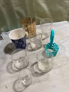 lot 7931 image: Miscellaneous glassware