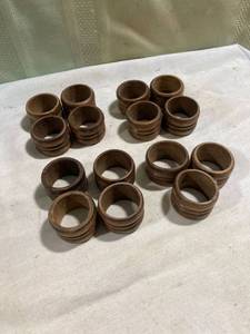 lot 7934 image: 15) wooden napkin rings