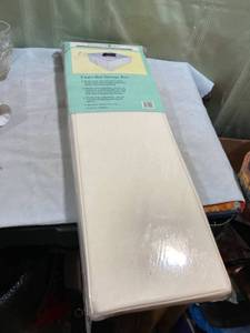 lot 7943 image: Under bed storage box, never used