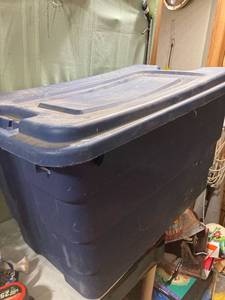 lot 7949 image: 20�� x 30�� x 20�� tall blue tote