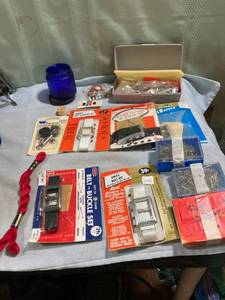 lot 7982 image: 5) belt and buckle sets miscellaneous doing stuff