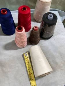 lot 7984 image: 7) spools of thread