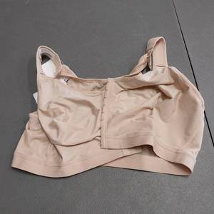 lot 7066 image: meleneca Beige 44dd bra, extra support, no underwire