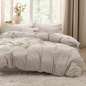 lot 8204 image: Bedsure Duvet Cover Full Size - Soft Prewashed Full Duvet Cover Set, 3 Pieces, 1 Duvet Cover 80x90 Inches with Zipper Closure and 2 Pillow Shams, Linen, Comforter Not Included