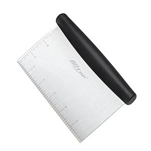 lot 9059 image: ALLTOP Bench Scraper & Chopper for Kitchen,Stainless Steel PastryDoughFood Cutter Tool for cake pizza bread,grilling,baking cooking - 1 Pack