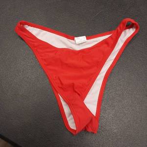 lot 25382 image: Red XL bikini bottom