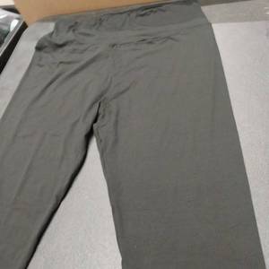 lot 25749 image: Legging workout pants black 3XL