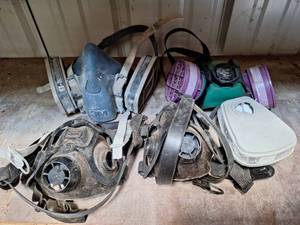 lot 3018 image: Lot of 4 Painters Masks. Respirators