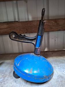 lot 3030 image: Handheld Plumblers Snake