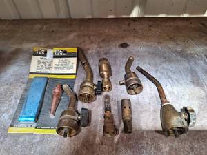 lot 3031 image: Lot of Torch Head Attachments, Welding Tip Cleaner