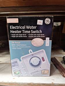 lot 3033 image: Electrical Water Heater Time Switch