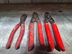 lot 3040 image: (3) Wire Crimp Tools