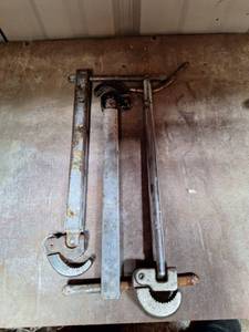 lot 3045 image: Faucet Basin Wrenches.