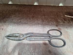 lot 3048 image: Drop Forged metal snips