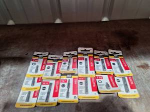 lot 3054 image: Mixed Lot Master Mechanic Bits and Tub of Spare Bits