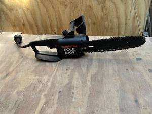 lot 1014 image: Remington Pole Saw - Morel 106890-02