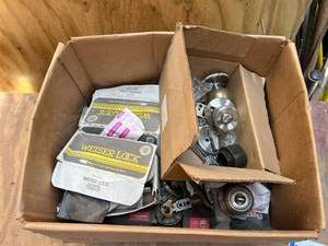 lot 1016 image: Lot of Door Locks