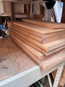 lot 1022 image: Lot of 25 x 11 Bullnose Stair Tread or Shelf Material 1