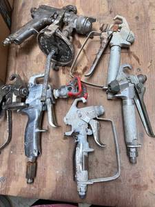 lot 1078 image: (7) Airless and Pneumatic Paint Sprayer Guns
