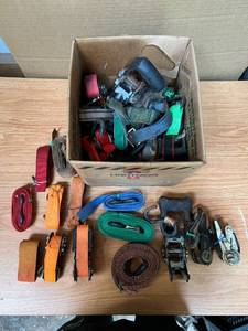 lot 2018 image: Lot of Tie-Down Straps
