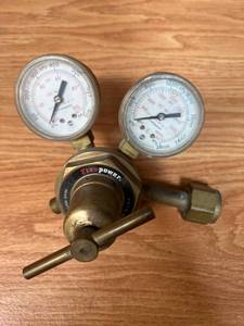 lot 2034 image: Firepower 4000 PSI Oxygen Gauge