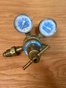 lot 2035 image: Presto-O-Lite 3500 PSI Gauge