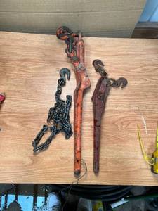 lot 2050 image: Set Of Chain and Load Binders