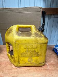 lot 2060 image: 5 Gallon Blitz Diesel Fuel Container
