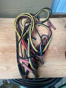 lot 2063 image: Lot Of Jumper Cables