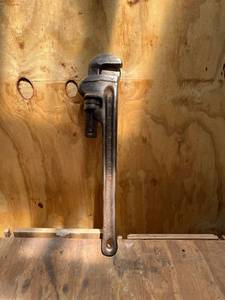 lot 1095 image: Ridge Tool Co 18 Inch Pipe Wrench