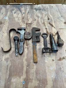 lot 1122 image: antique vintage Lot of Hand Tools - Wrench, Screwdriver, Paint Can Opener, and Hose Nozzle, S hook