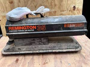 lot 1150 image: Remington Portable Forced Air Heater 35 - Model REM35A