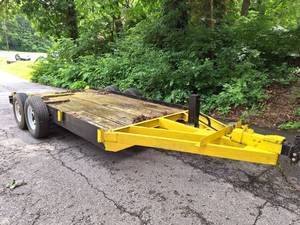 lot 50 image: 18ft Equipment Car Trailer