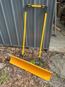 lot 1191 image: Polar stuff Snow Plow - reversable
