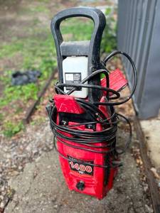 lot 1193 image: CleanForce 1400 psi Electric Power Washer