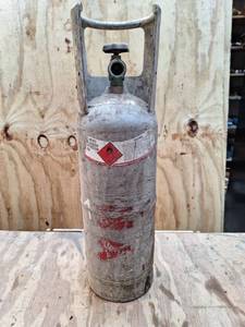 lot 3127 image: Empty Propane