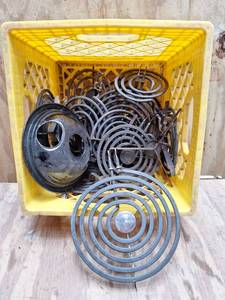 lot 3132 image: Lot of Stove Burner Heads